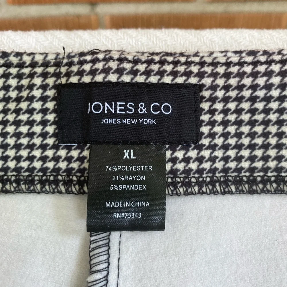 Jones New York Wide Leg Black and White Pants - Picture 2 of 7